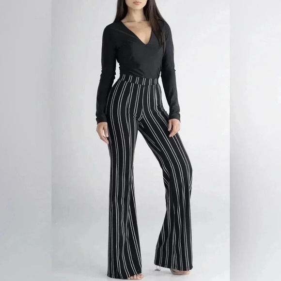 🆕Boho Vibes Black & White Stripe Flared Pants🆕 - Picture 1 of 10
